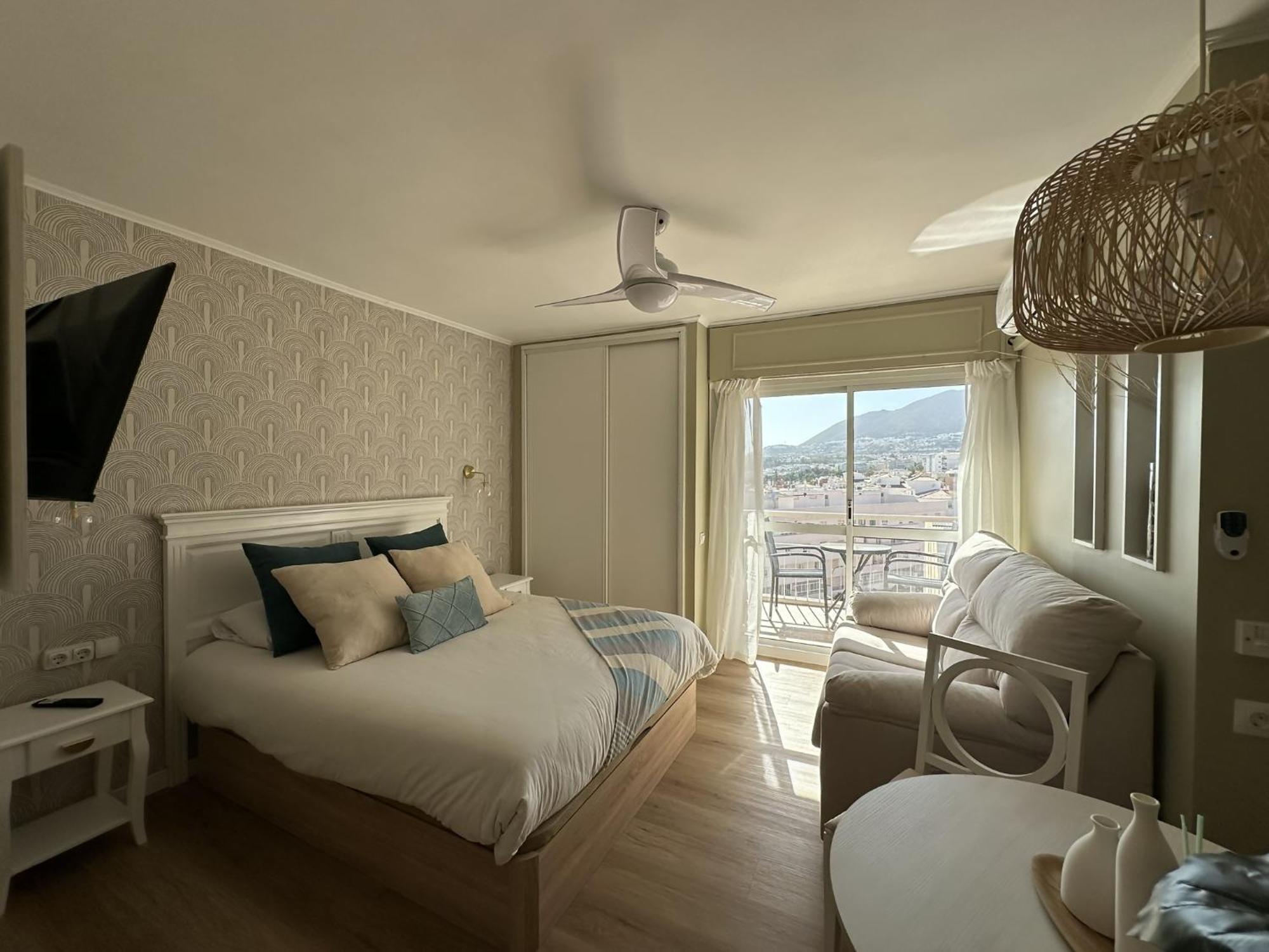 Estudio Agata Con Piscina A 800M De La Playa Бенальмадена Екстер'єр фото